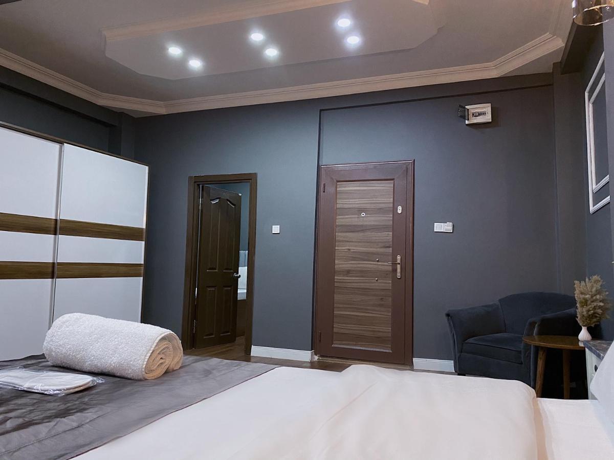 Pera Line Suite Istanbul Exterior photo